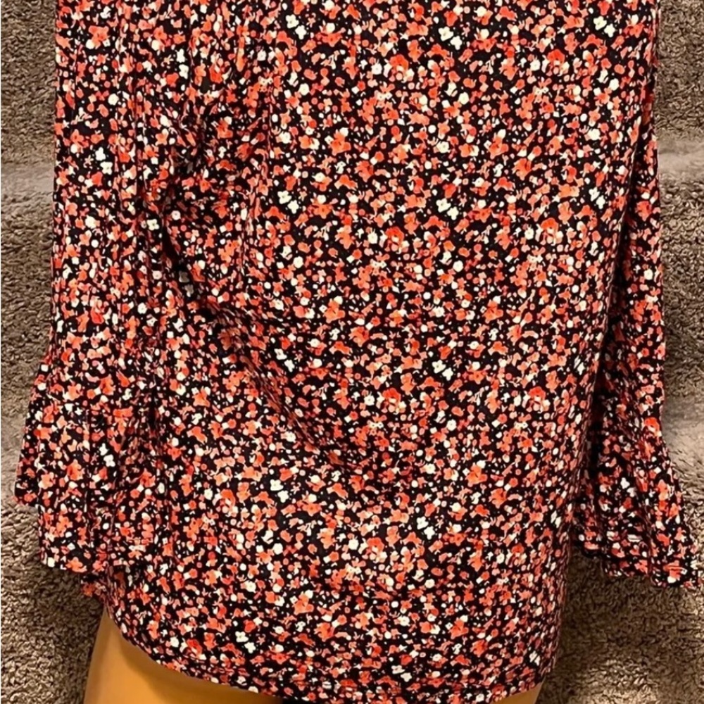 Michael Kors blouse - Picture 2 of 3